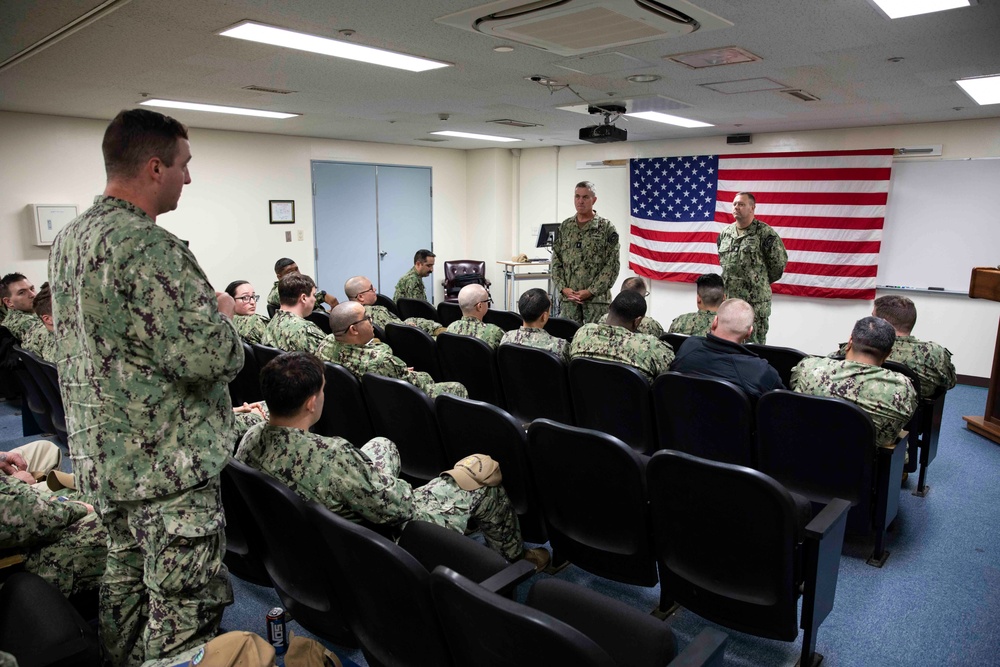 Commander, Naval Education and Training Command (NETC) visits Commander, Fleet Activities Yokosuka