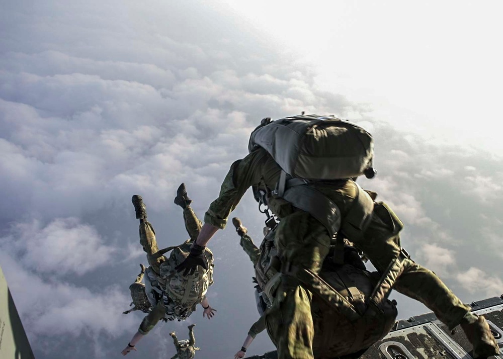 US, Australian Special Forces Conduct Military Free Fall Exercise During Balikatan 23