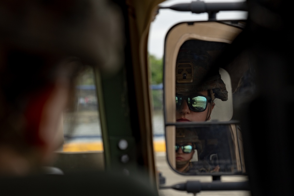 Balikatan 23 | U.S. service members offload LCU 2009 at Casiguran