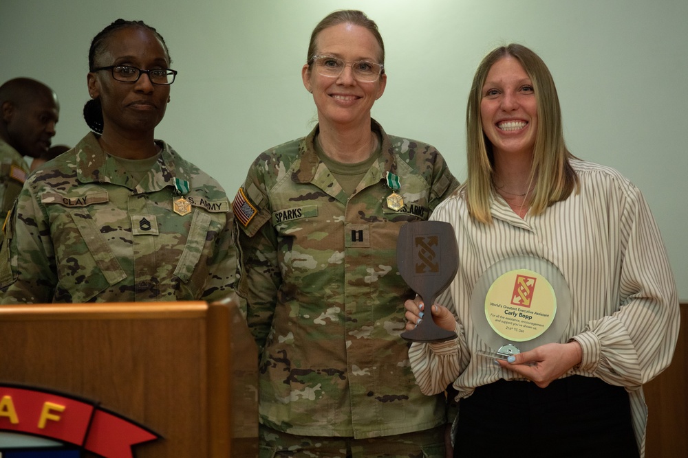 G4 hosts quarterly awards ceremony