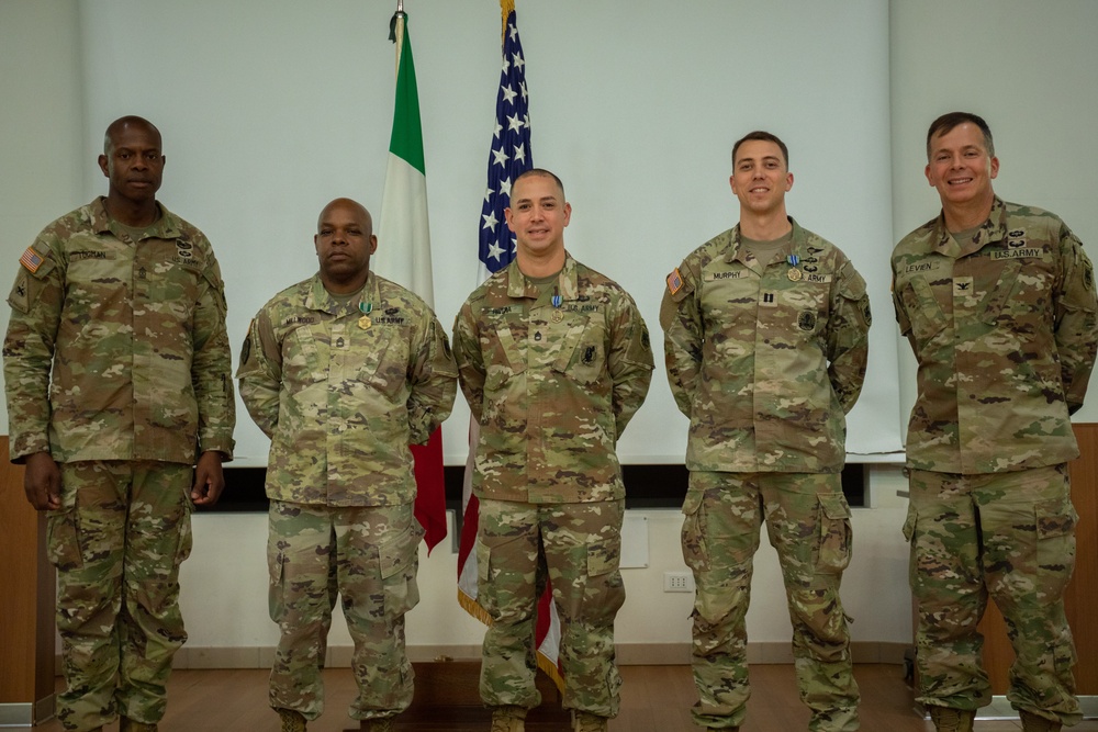 G4 hosts quarterly awards ceremony