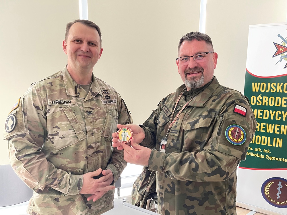 US Army field medical laboratory leaders meet with Polish counterparts in Warsaw