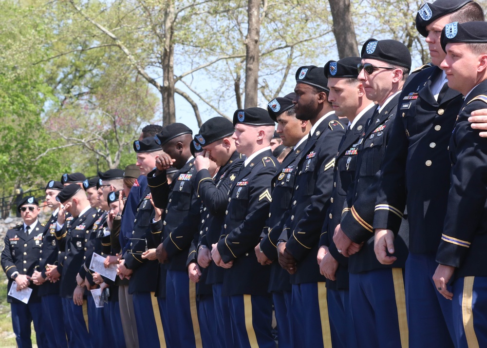 101st Combat Aviation Brigade conducts a posthumous award ceremony