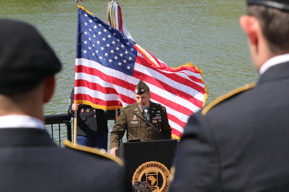 101st Combat Aviation Brigade conducts a posthumous award ceremony