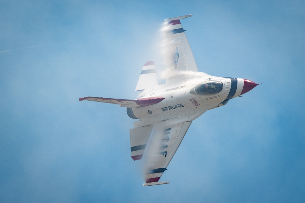 Naval Base Ventura County Hosts Blue Angels, Thunderbirds at Point Mugu Air Show