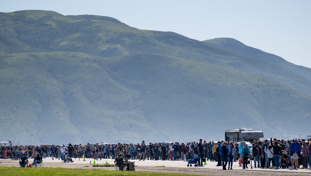 Naval Base Ventura County Hosts Blue Angels, Thunderbirds at Point Mugu Air Show