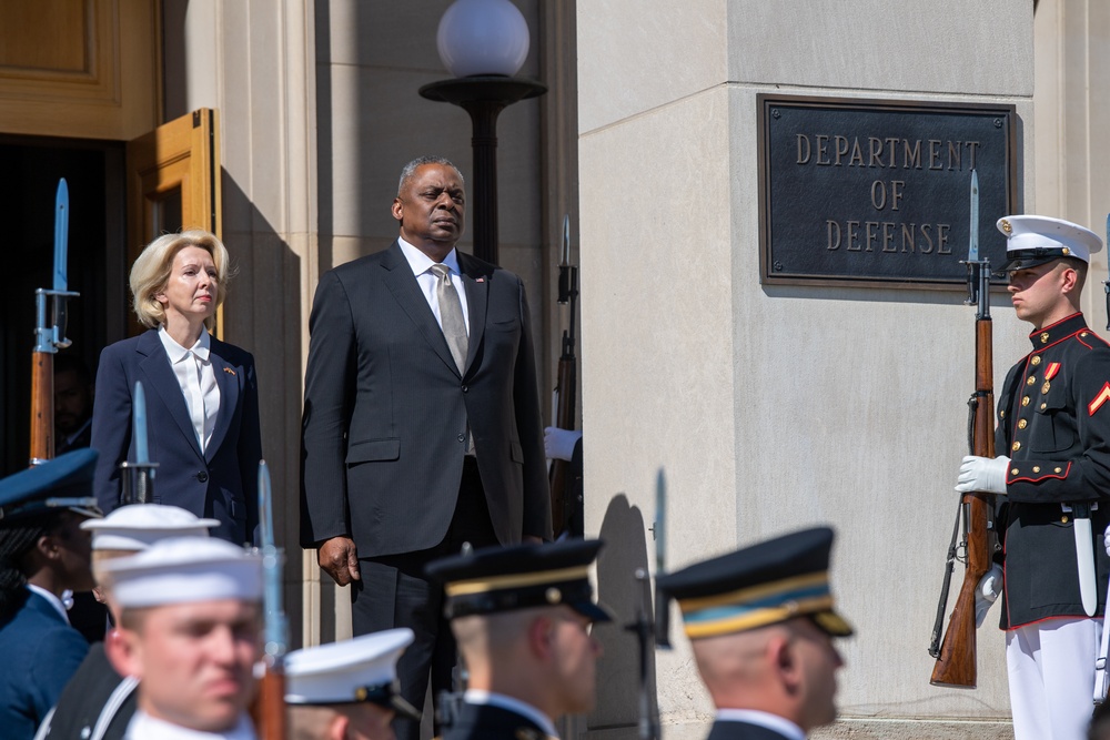 Secretary Austin hosts Latvian Defense Minister Ināra Mūrniece