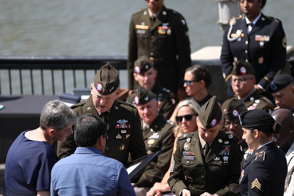 101st Combat Aviation Brigade conducts a posthumous award ceremony