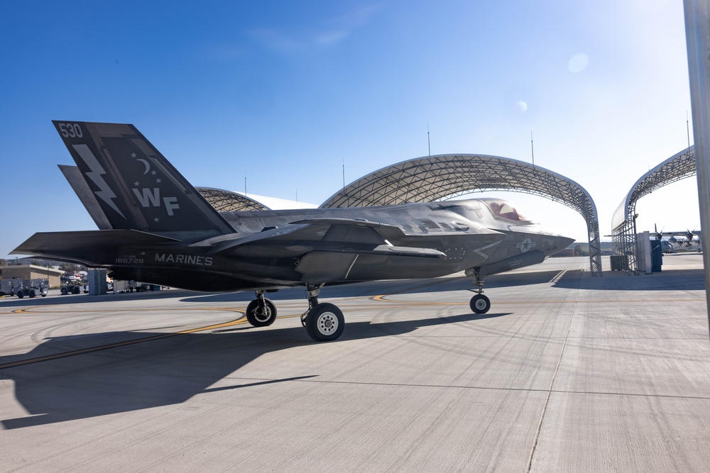 Marine Fighter Attack Training Squadron 502 Takes off