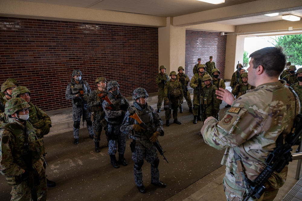 USAF, JGSDF, JASDF conduct close-quarters combat training