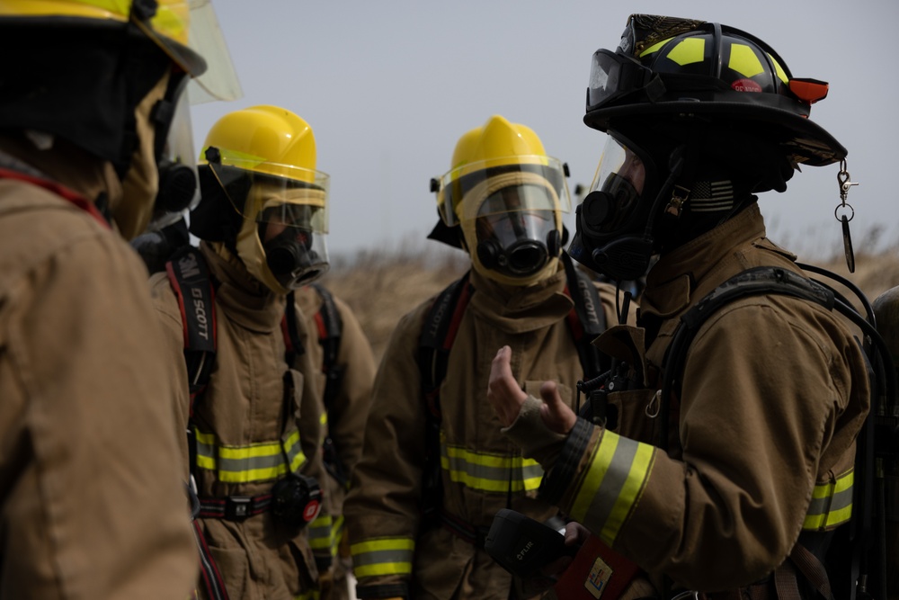 MWSS-172 AND 8 CES JOINT FIRE TRAINING