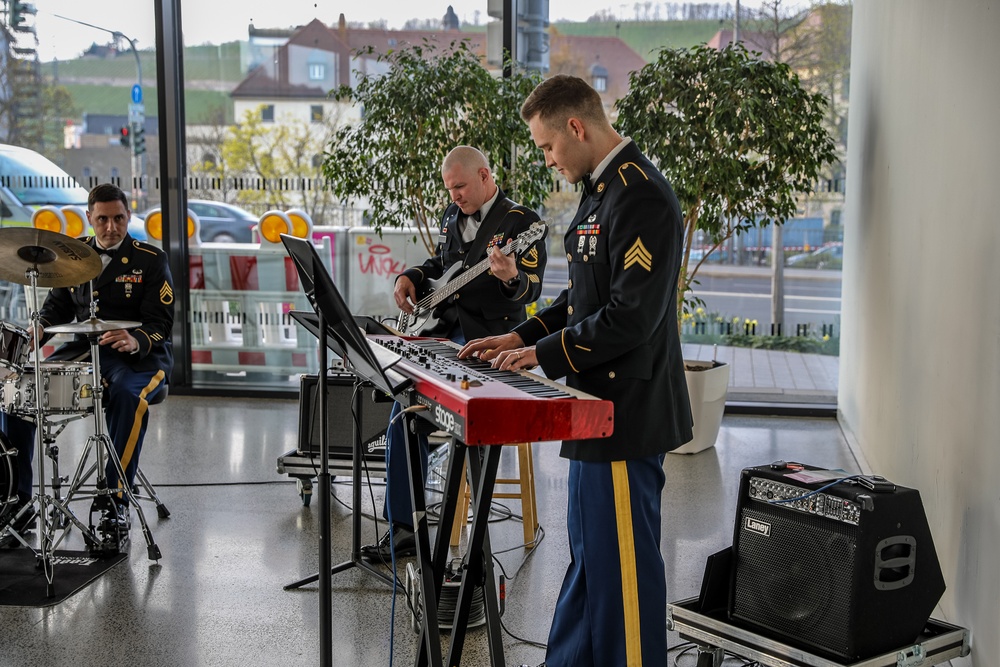 Griffin Chapter Army Aviation Association of America Ball