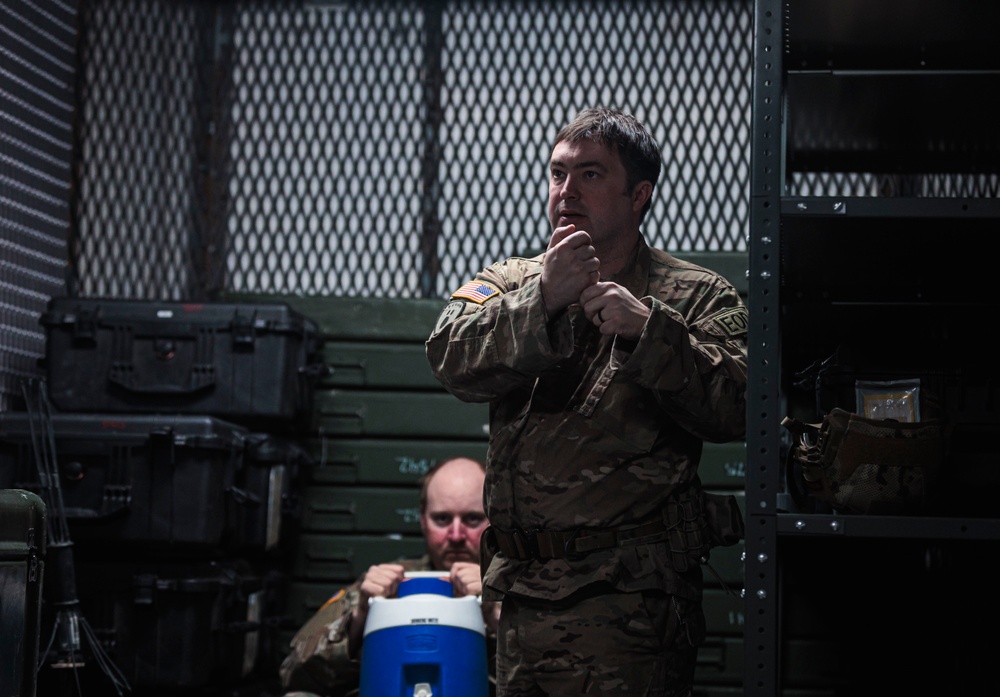 Failure Is Not An Option: Washington National Guard EOD techs train for hostage situations