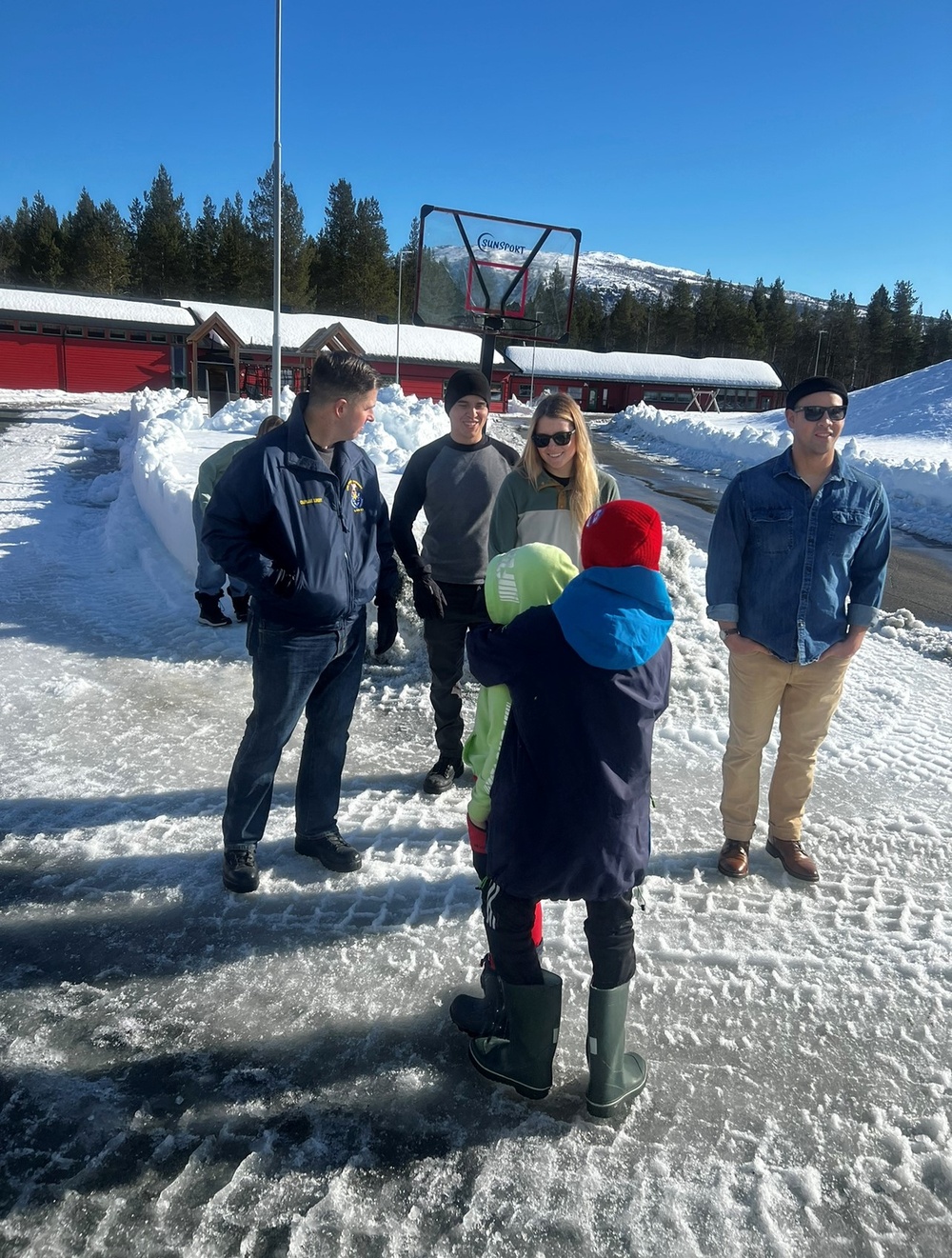 Marines and Sailors Volunteer at Local Sami School