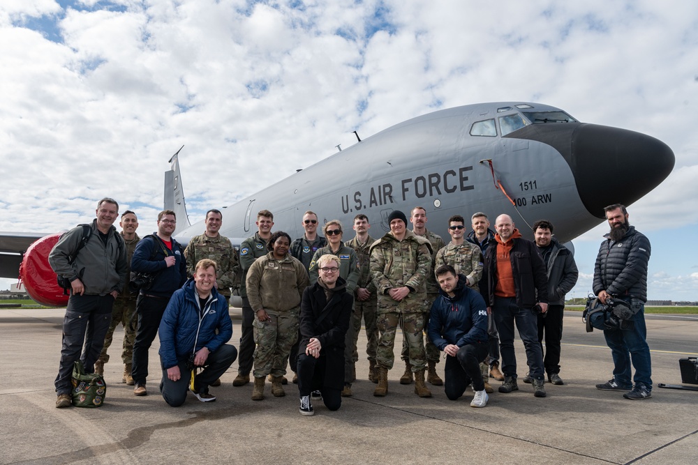 Team Mildenhall hosts flight for local media