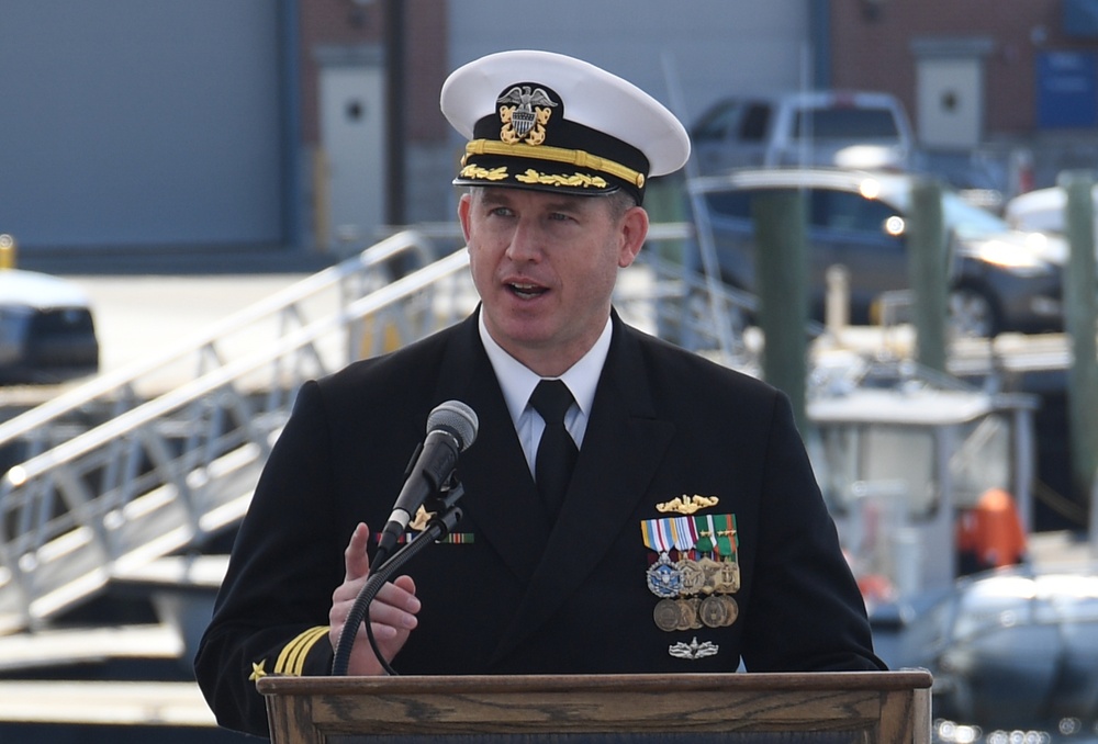 USS Oregon (SSN 793) change of command