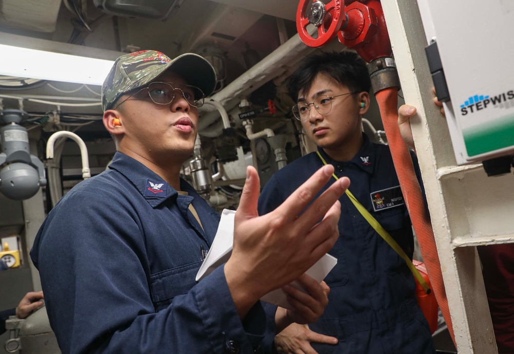 USS Milius (DDG 69) Conducts Damage Control Drills