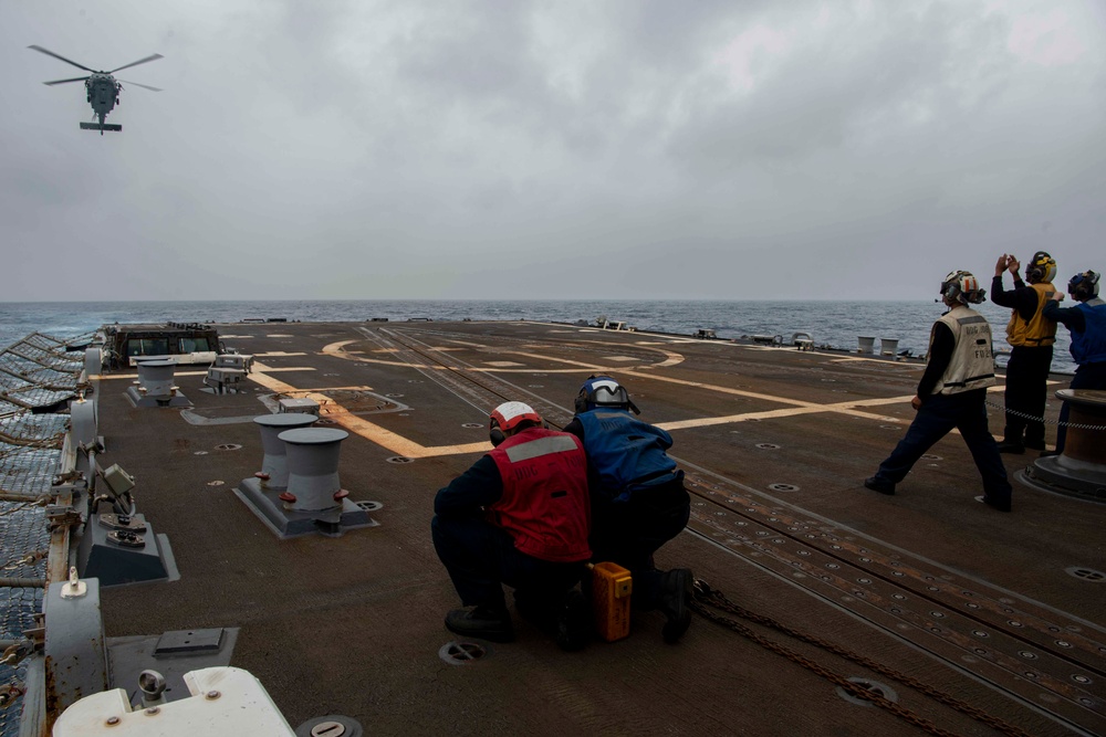 Wayne E. Meyer Conducts Flight Operations