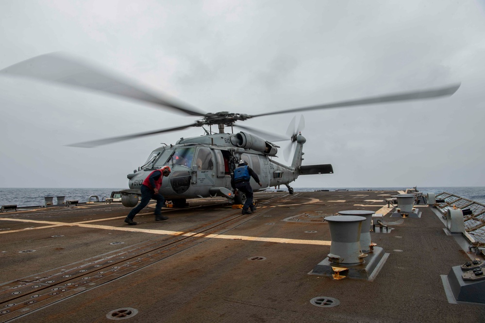 Wayne E. Meyer Conducts Flight Operations