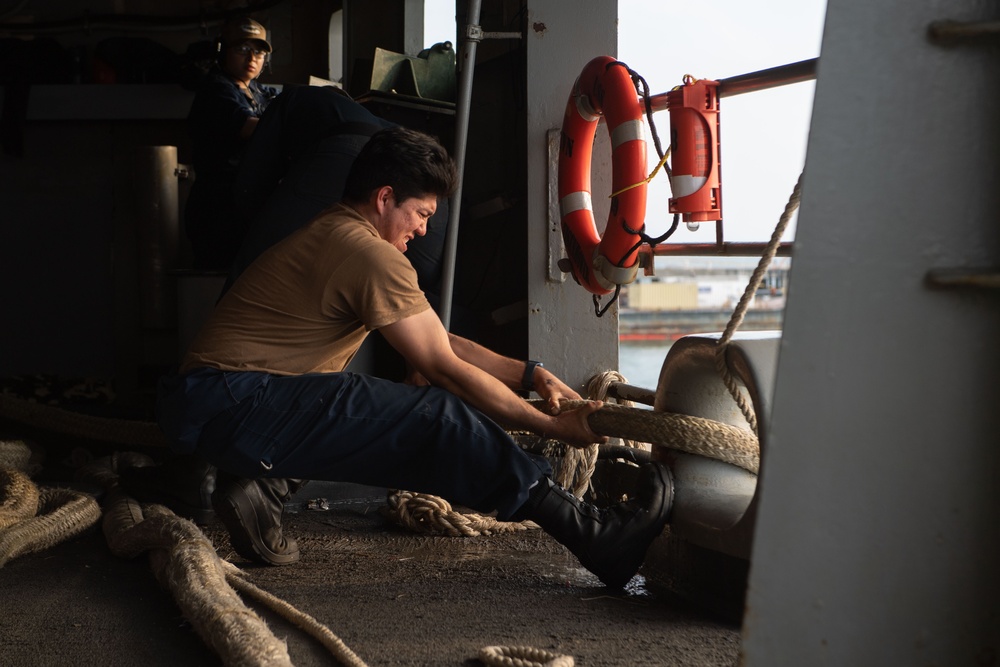 IKE Conducts Maintenance in Naval Station Norfolk