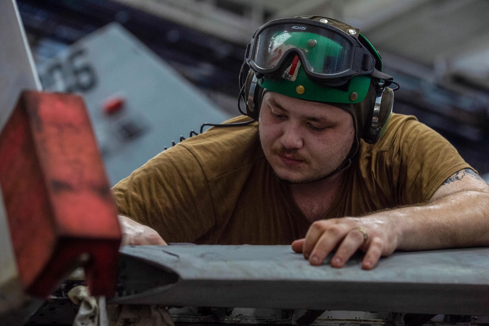 Eisenhower Supports Naval Operations in 5th Fleet Area of Operations