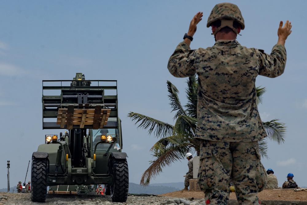 Balikatan 23 | USNS Dahl offloads equipment at Casiguran Bay