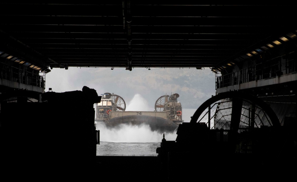 Makin Island Conducts LCAC Operations for Balikatan 23