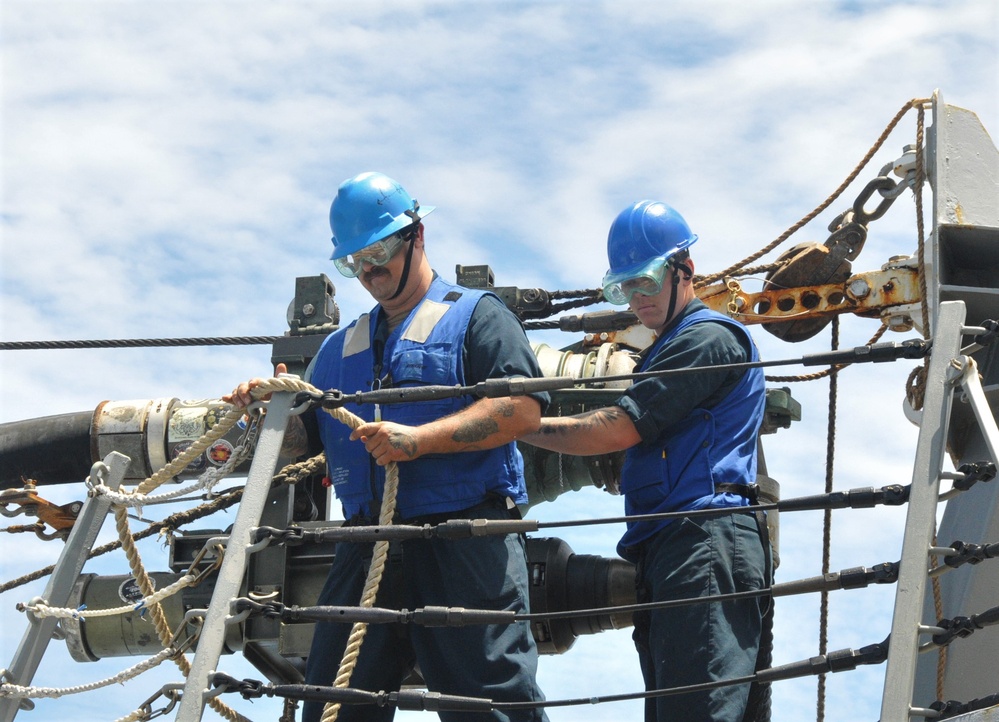 USS Princeton (CG 59) Conducts Replenishment-at-Sea with USNS Pecos (T-AO 197)