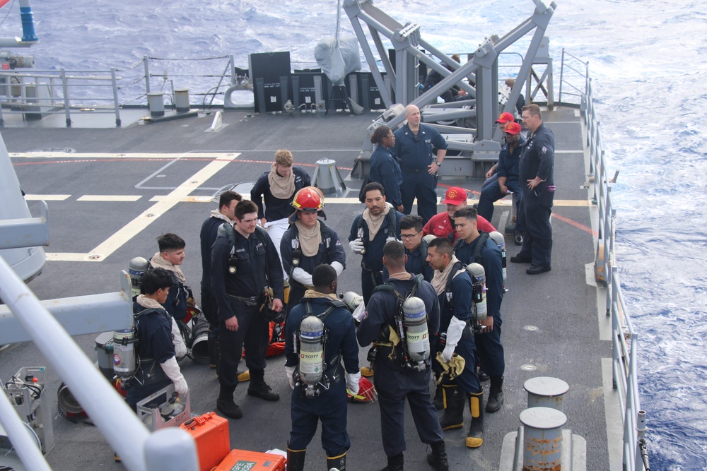 USS Princeton (CG 59) Conducts Simulated Toxic Gas Control Drill