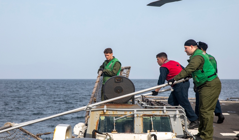 Sailors Conduct Flight Operations Aboard USS John Finn (DDG 113)