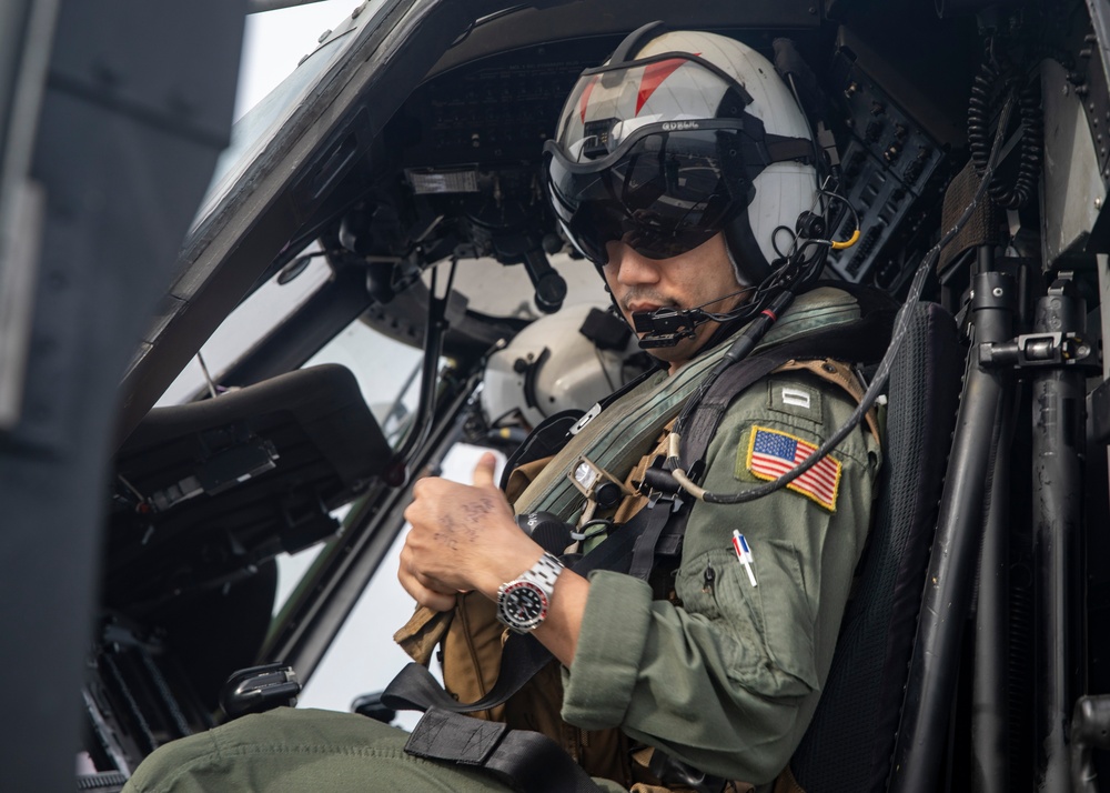 Sailors Conduct Flight Operations Aboard USS John Finn (DDG 113)