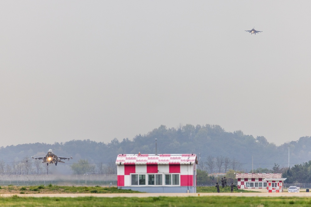 8th Fighter Wing arrives at Gwangju Air Base for Korea Flying Training 23