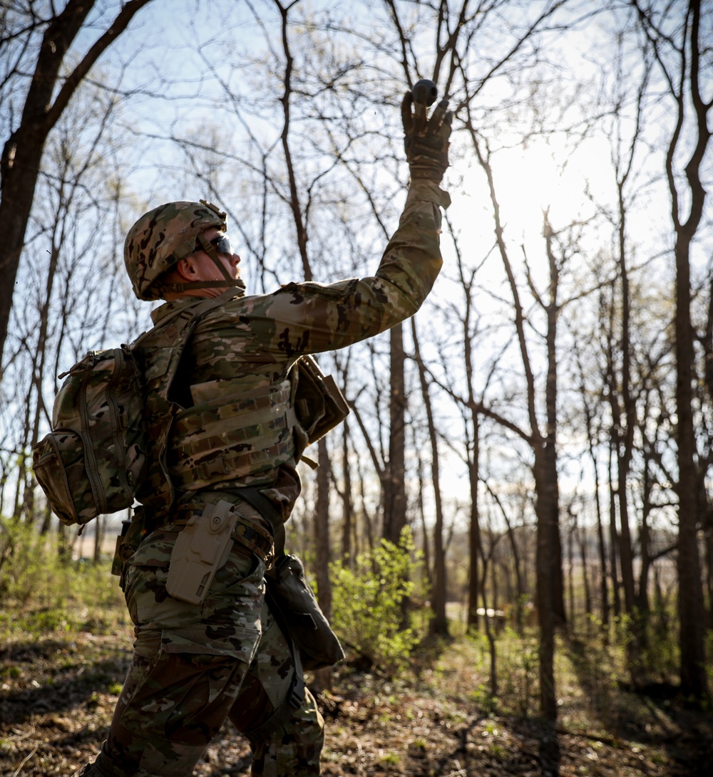 Iowa Best Warrior competitor throws grenade