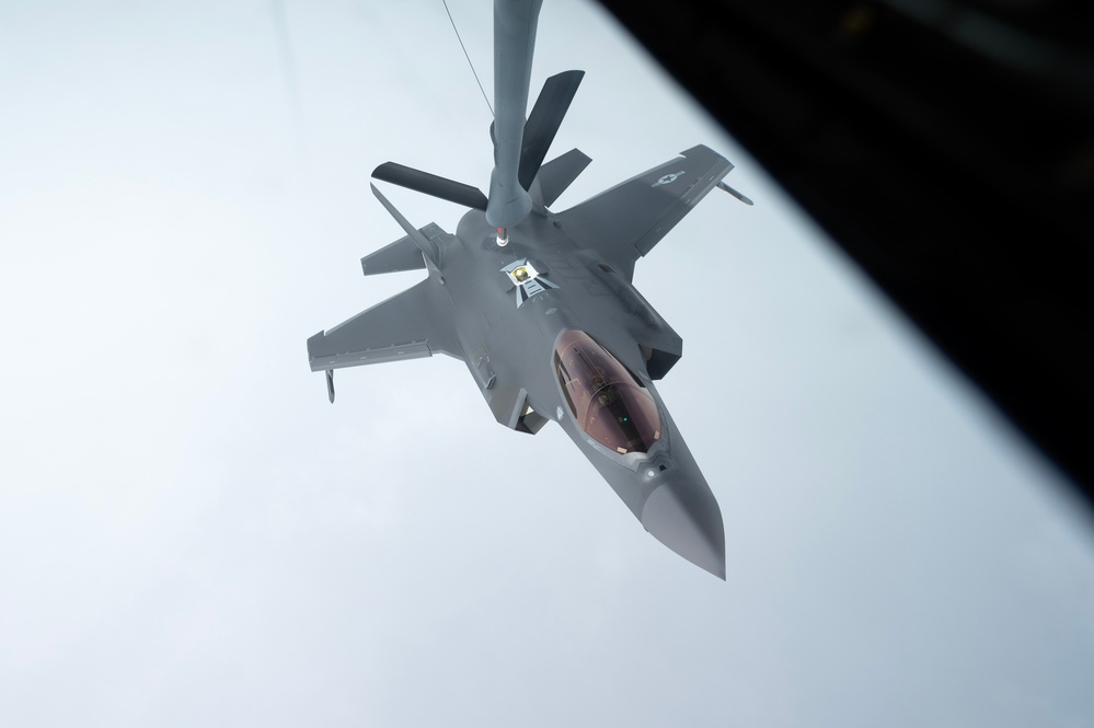 355th FS refuels over the Pacific