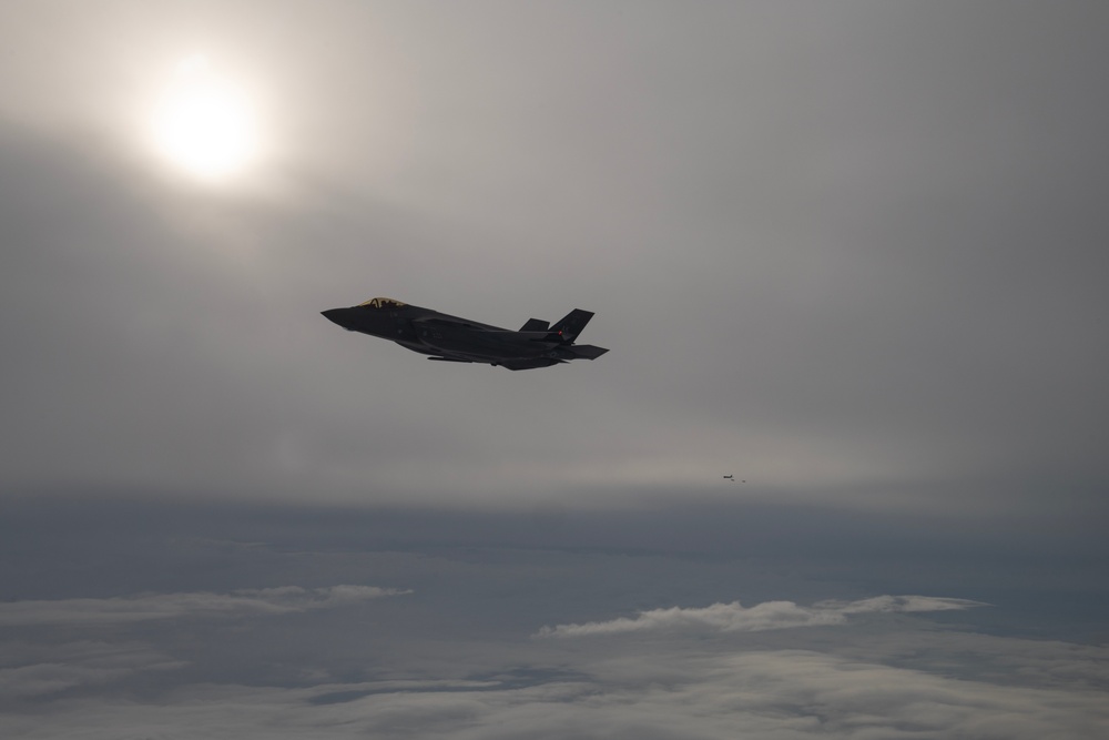 355th FS refuels over the Pacific