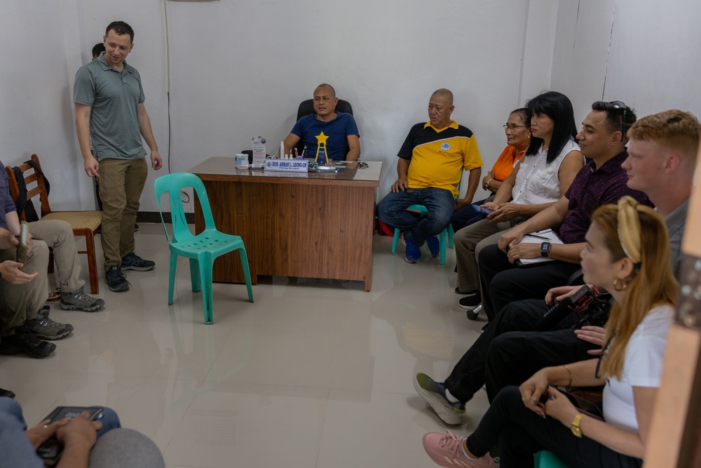 Balikatan 23 | 3rd CAG speaks with local community, Province of Antique, Philippines
