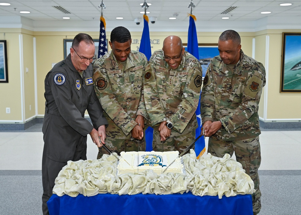 CSAF Brown, CAFR Healy host Air Force Reserve 75th birthday