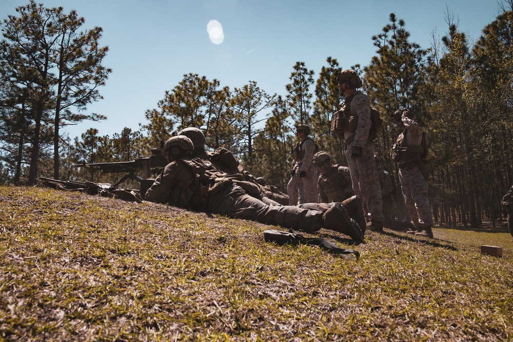 ‘Apache’ Marines conduct live-fire exercise