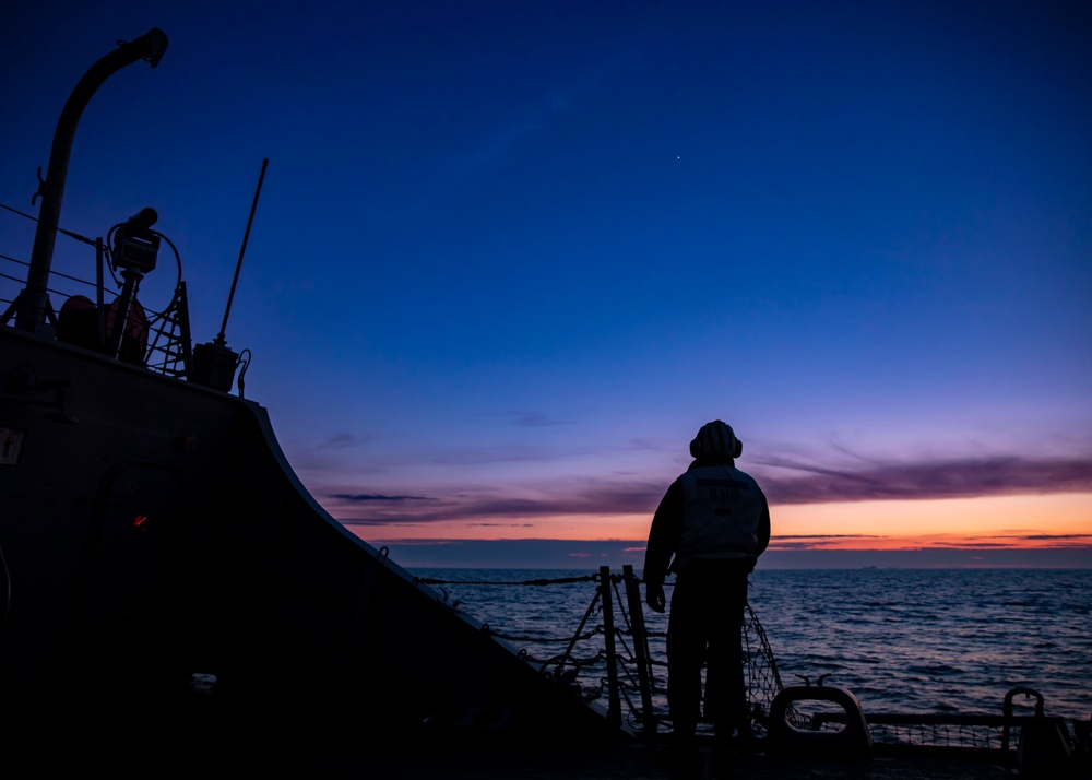 USS Porter Conducts Flight Operations