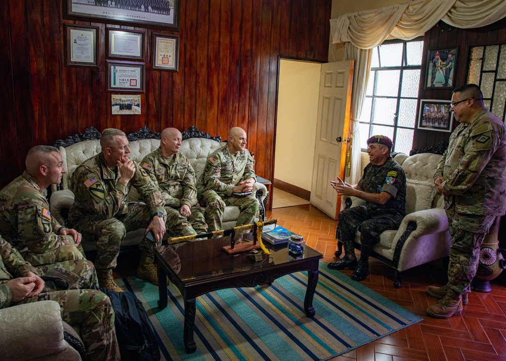 Ark. TAG Visits Commander of Military Brigade Mariscal Zabala