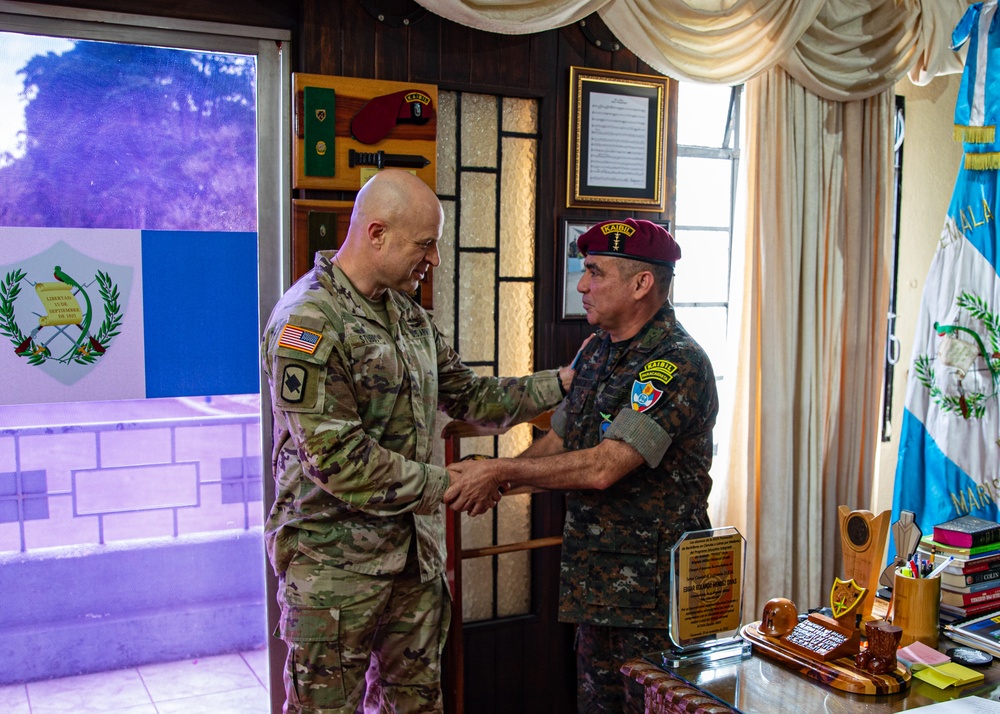 Ark. TAG Visits Commander of Military Brigade Mariscal Zabala