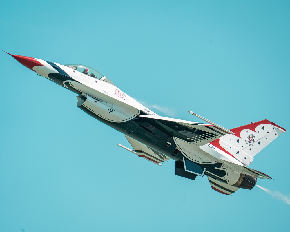 Thunderbirds Soar on the Space Coast