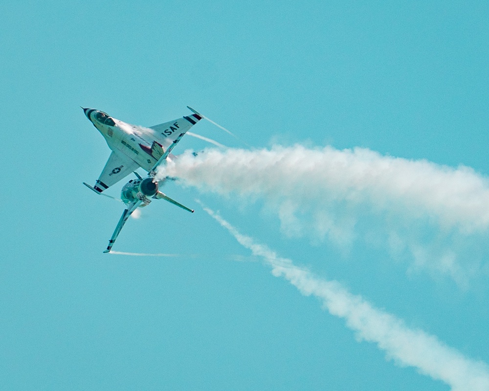 Thunderbirds Soar on the Space Coast