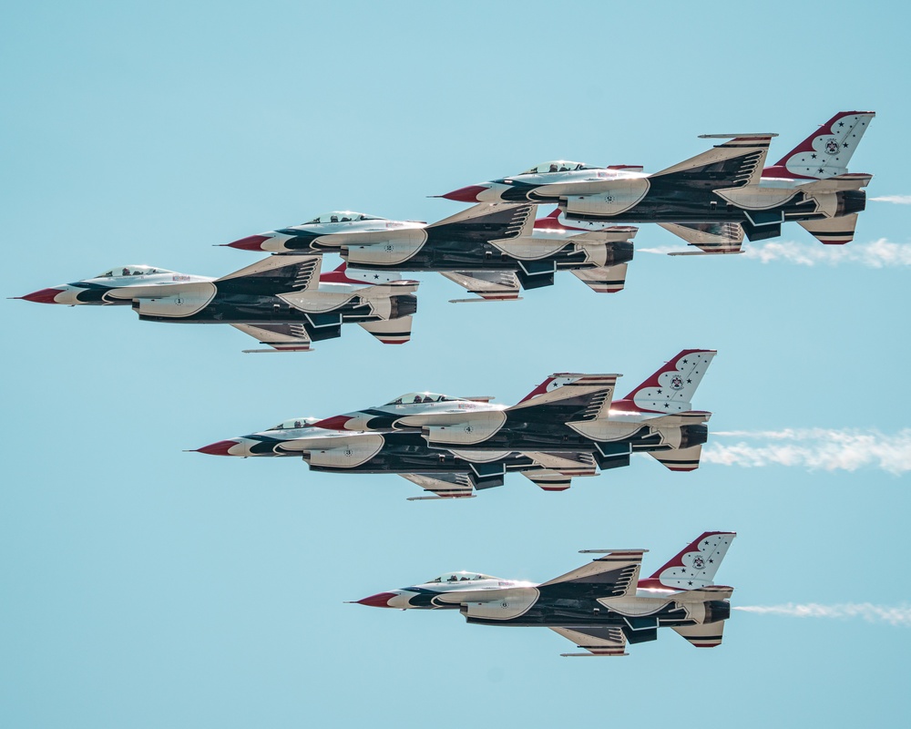 Thunderbirds Soar on the Space Coast