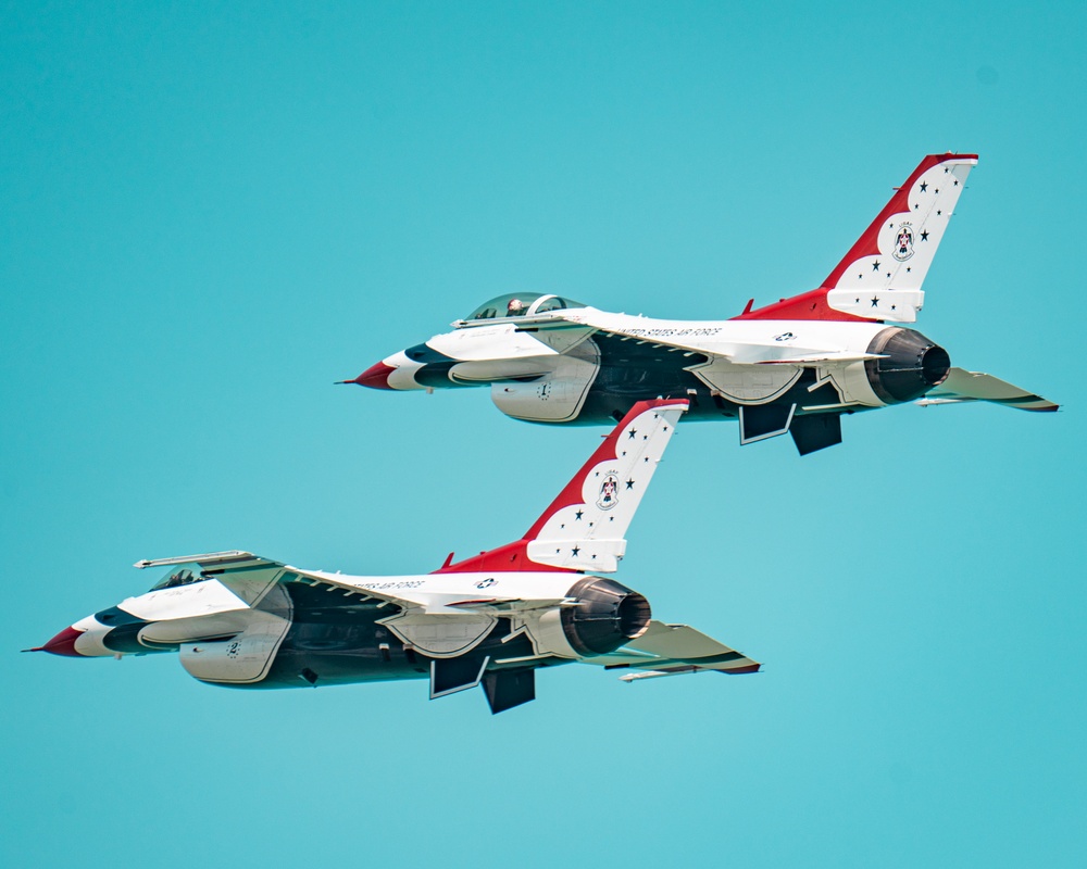 Thunderbirds Soar on the Space Coast