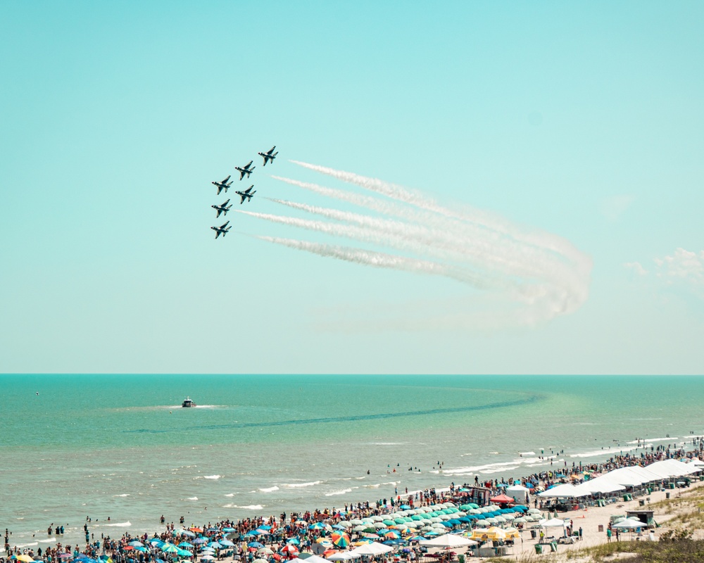 Thunderbirds Soar on the Space Coast