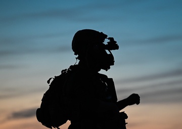 Naval Special Warfare Operators Conduct Land Warfare Training