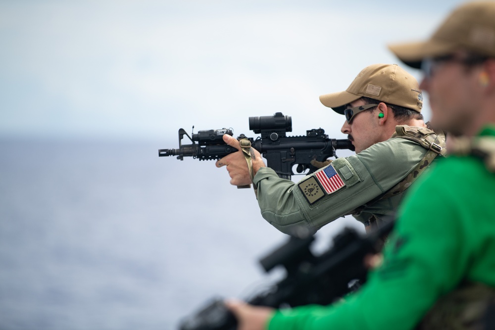 DVIDS - Images - USS Mobile (LCS 26) Blue Crew Operates at Sea [Image 2 ...