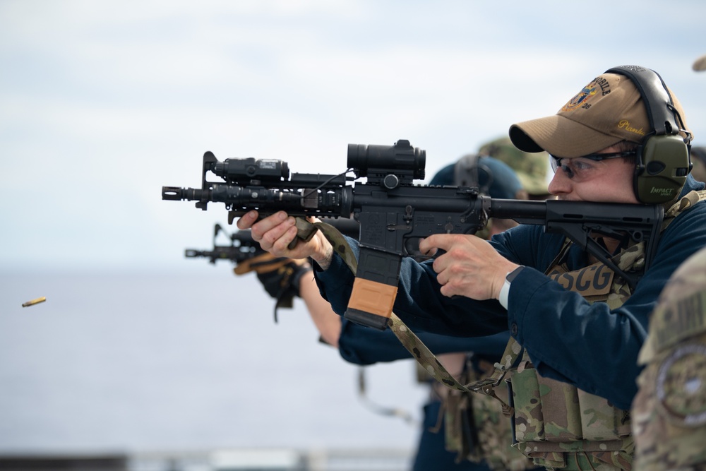 USS Mobile (LCS 26) Blue Crew Operates at Sea