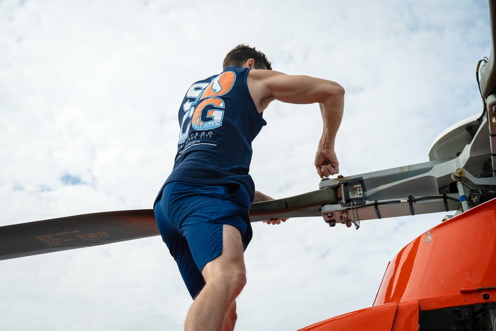 HITRON crew performs maintenance at sea aboard U.S. Coast Guard Cutter Active